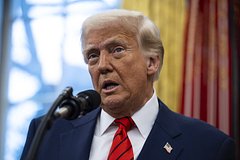 Трамп заявил о риске для Украины стать частью России